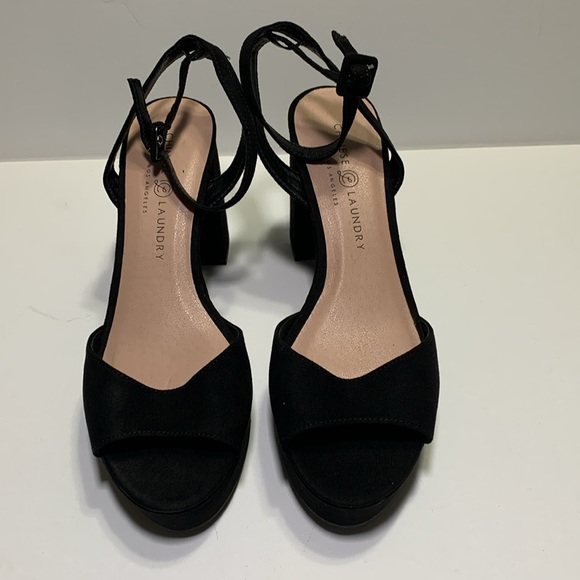 CHINESE LAUNDRY  Theresa Platform Strappy Sandal (9) - Picture 4 of 5